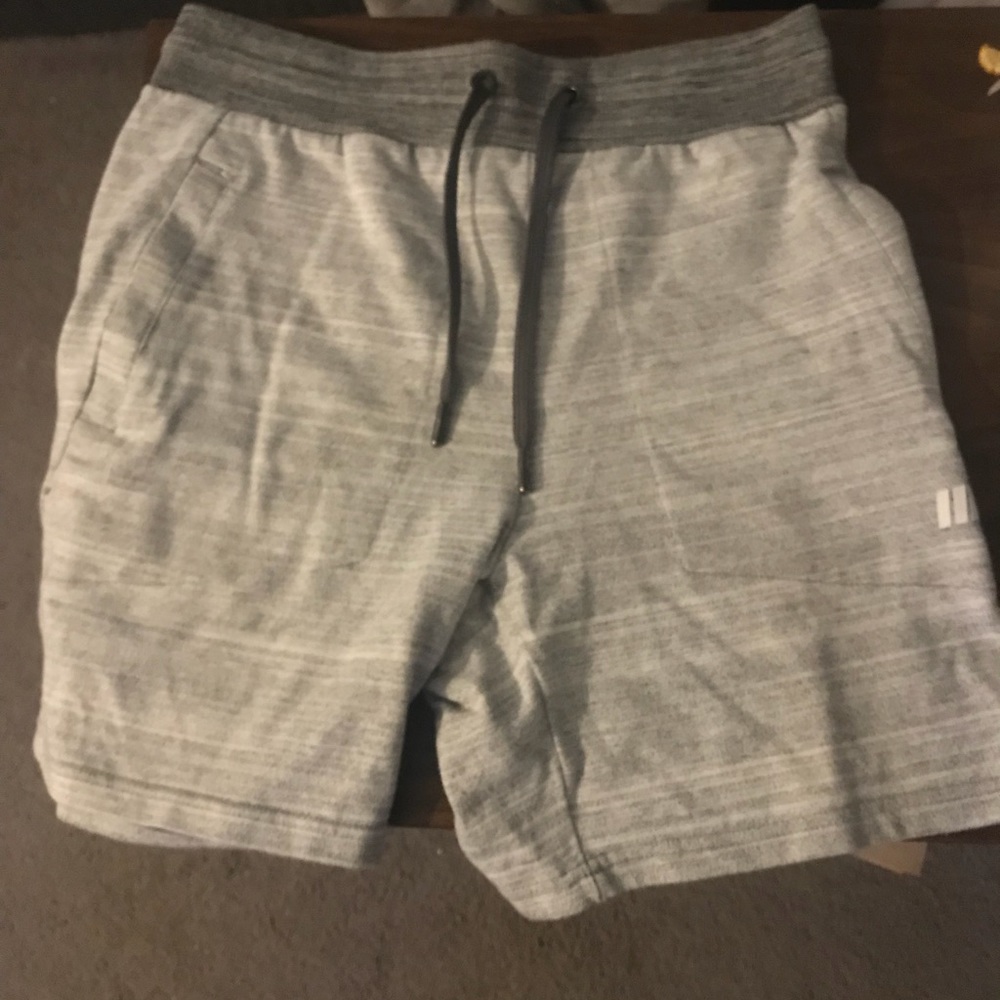 Premium Sweatshorts W/Zipper Pockets(Size Medium)